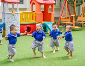 Cảm thụ âm nhạc tại Hanoi Center Kids – Môn học vun đắp tâm hồn đẹp cho trẻ thơ